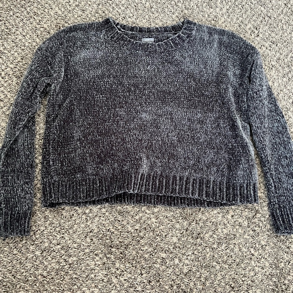 Grey and silver cropped sweater
